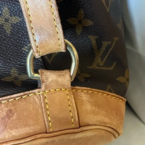 LOUIS VUITTON Monogram Montsouris GM Backpack - Picture 10 of 16